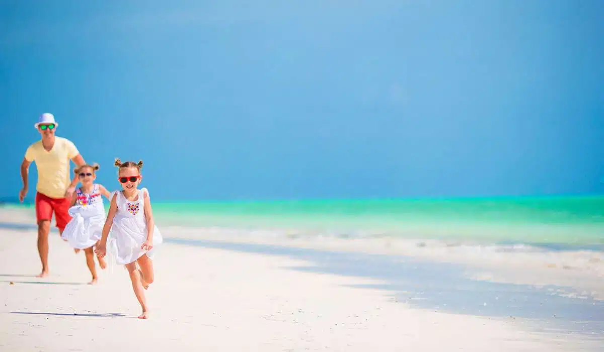 zanzibar. saila holiday.